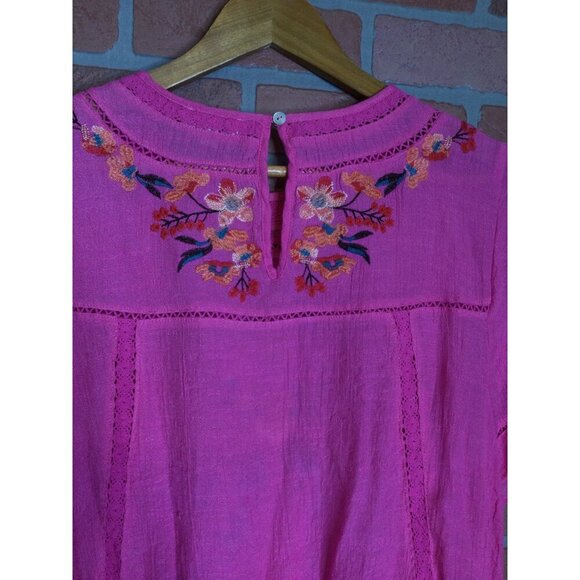 Umgee Womens Pink Embroidered Floral Blouse Short Sleeve Keyhole Size M - Picture 8 of 10